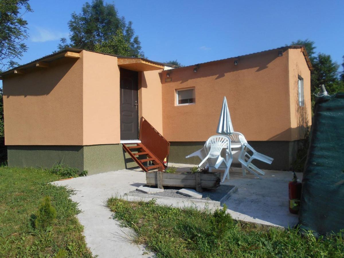 Ubytovanie V Sukromi Dolne Plachtince Exterior photo